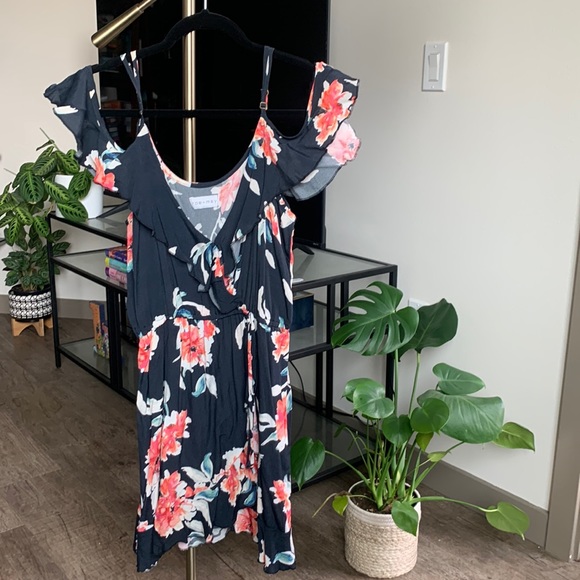 Roe + May Floral Open Shoulder Mini Dress - Picture 2 of 5